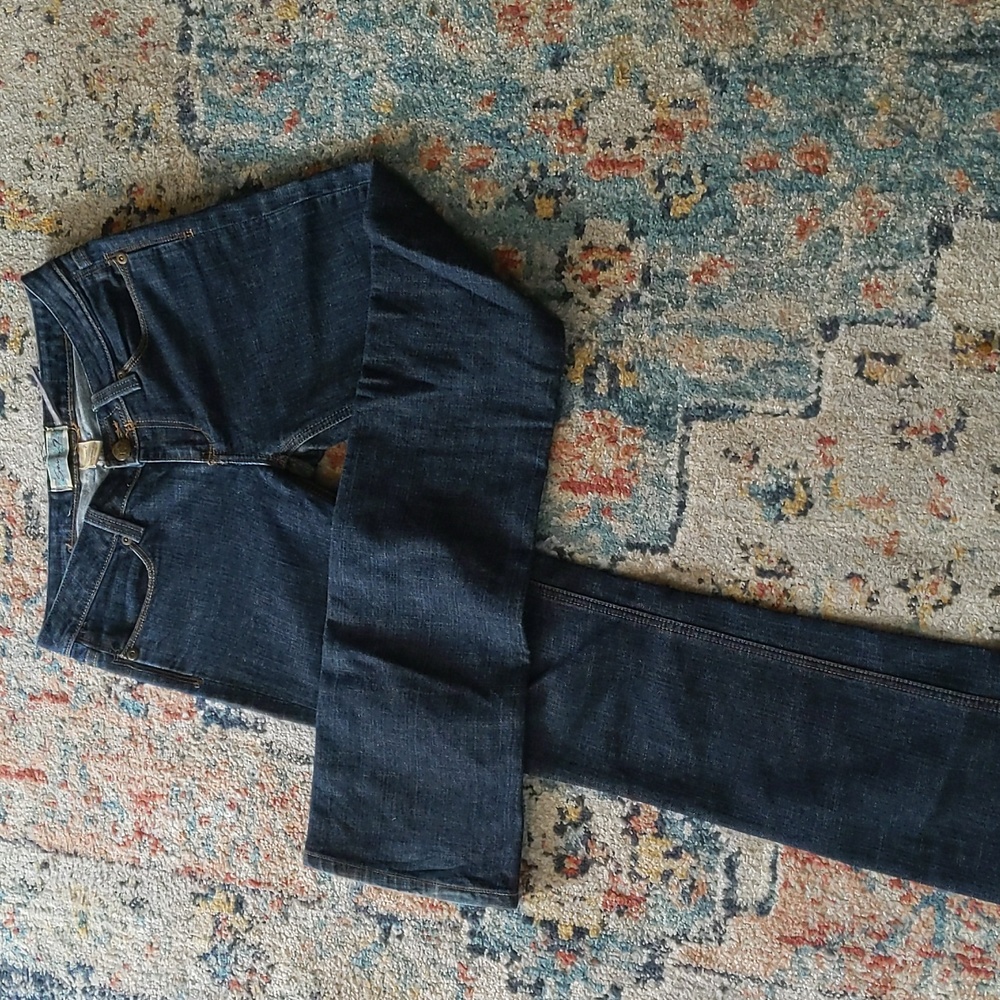 Women's Seven cowboy jeans size 28